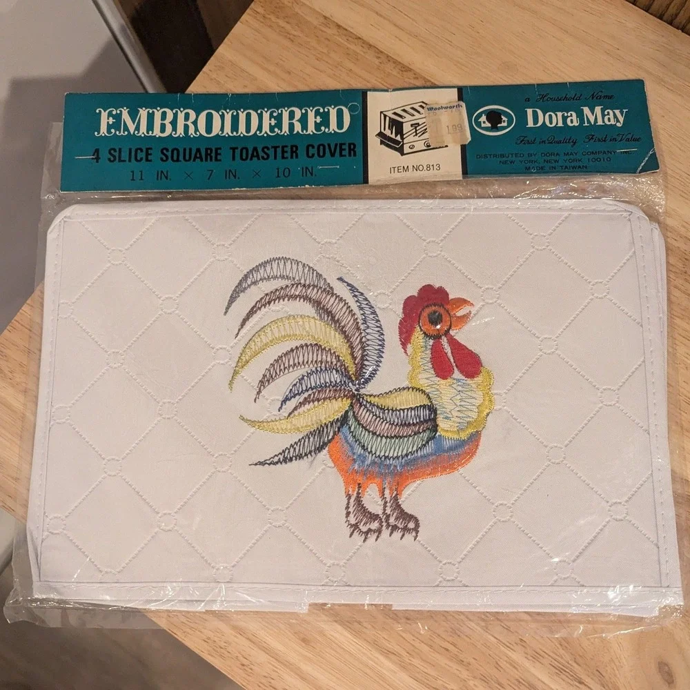 Vintage Dora May Embroidered Rooster 4 Slice Square Toaster Cover White Quilted